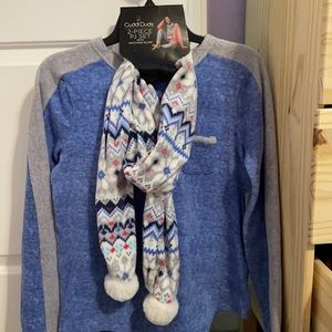 Cuddl Duds 2 piece PJ set with matching scarf